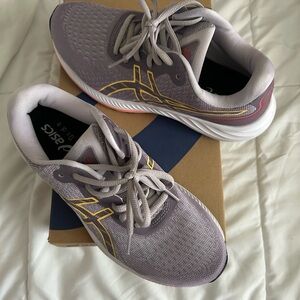 ASICS Women's Athletic Shoes - Gray with Yellow Accents